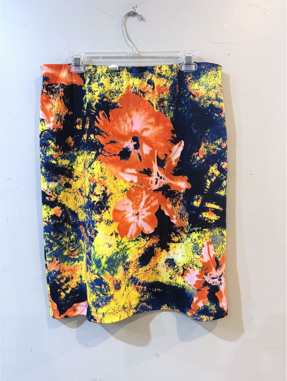 Betsey Johnson Vibrant Floral Print Pencil Skirt XL